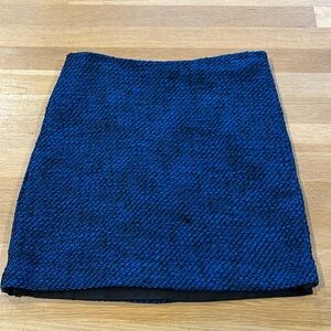 Black and blue loft skirt